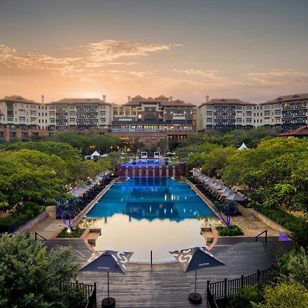 The Capital Zimbali Hotell Ballito Exteriör bild The Village at Sunway Putra
