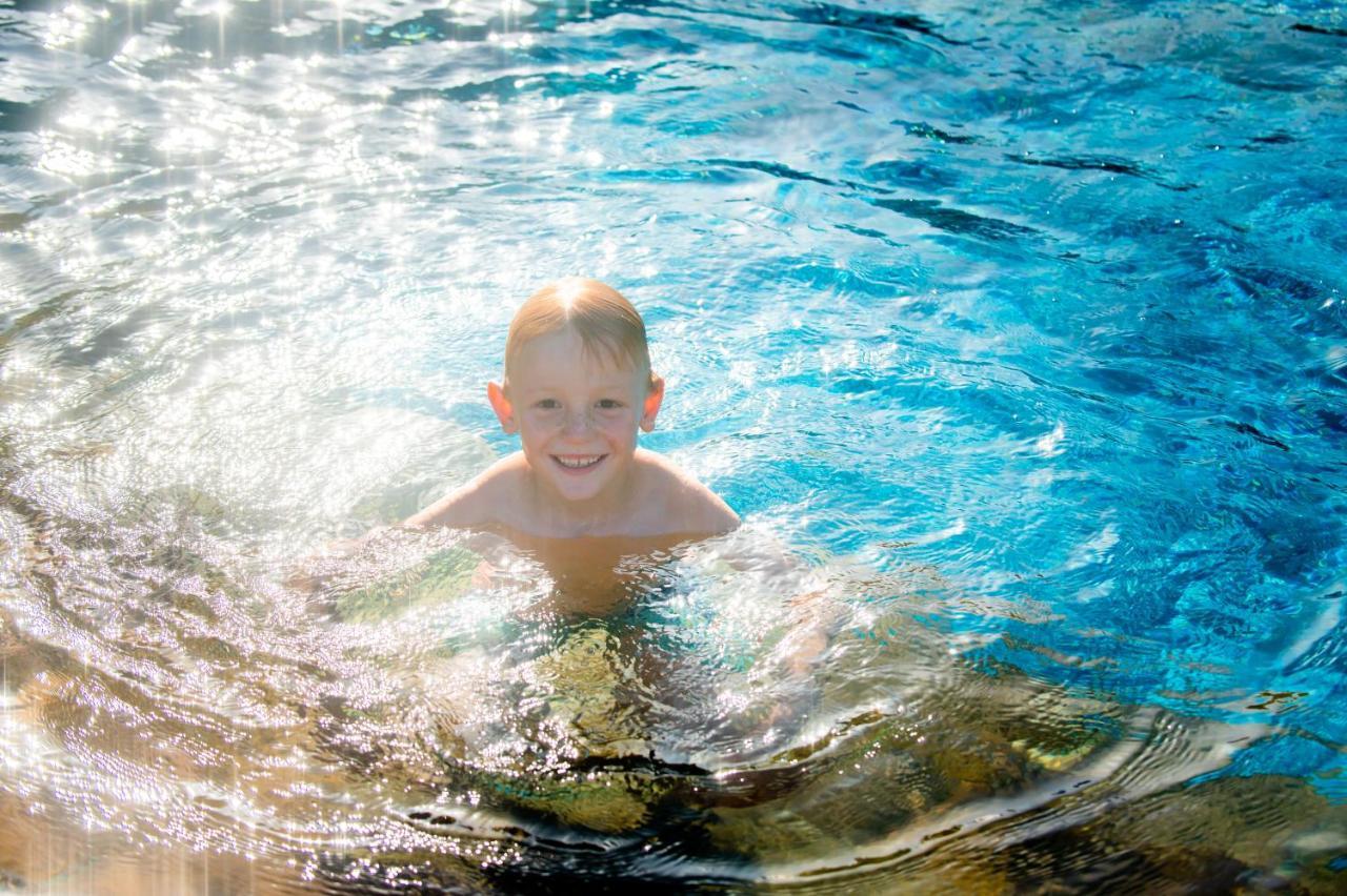The Capital Zimbali Hotell Ballito Exteriör bild Swimming