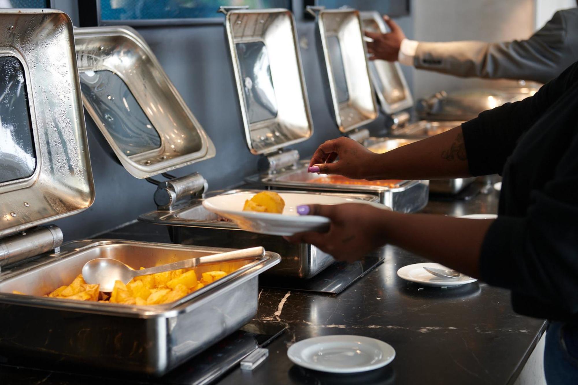 The Capital Zimbali Hotell Ballito Exteriör bild A self-service buffet